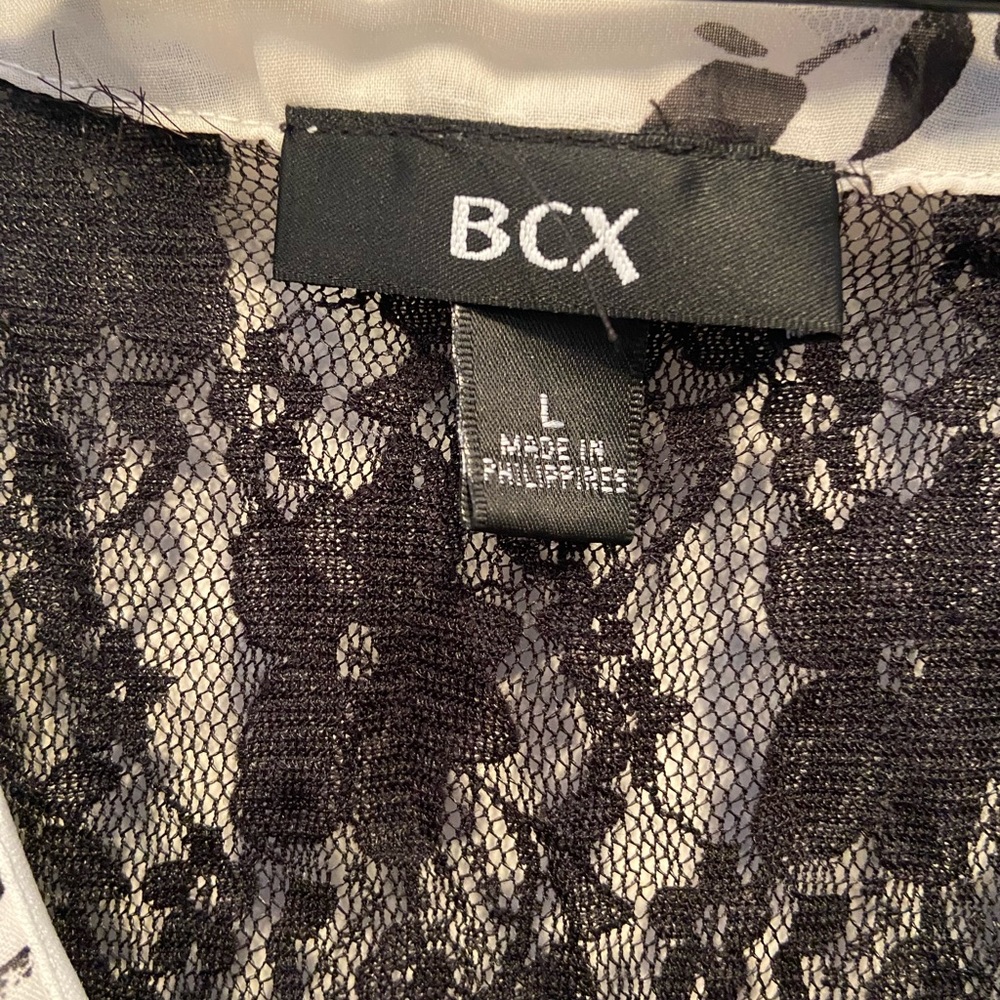 Bcx tank white n black flowy - Picture 2 of 4